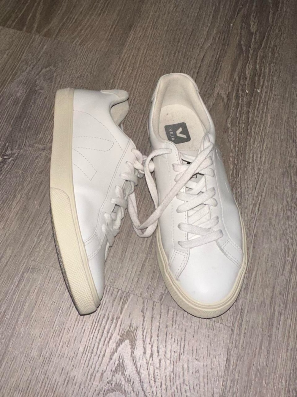 White Veja esplar low sneakers extra white leather trainers EU 37